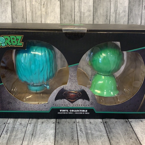 Dorbz Vinyl Collectible Aquaman / Superman - Picture 4 of 6